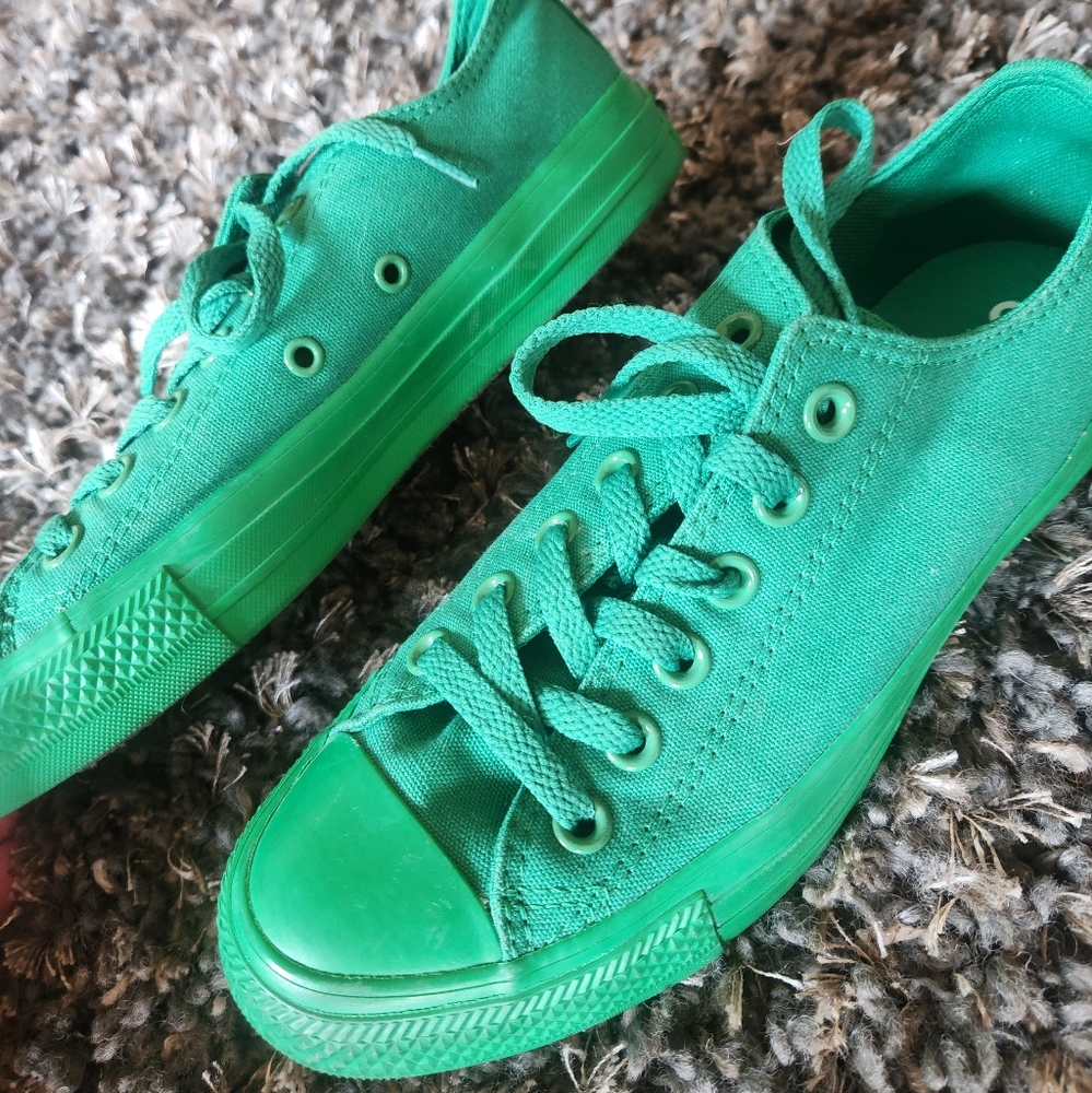 Green Converse/Chucks